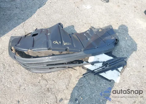 2023 Toyota Highlander Xle z USA, uszkodzony, nr VIN 5TDKDRAH4PS028364